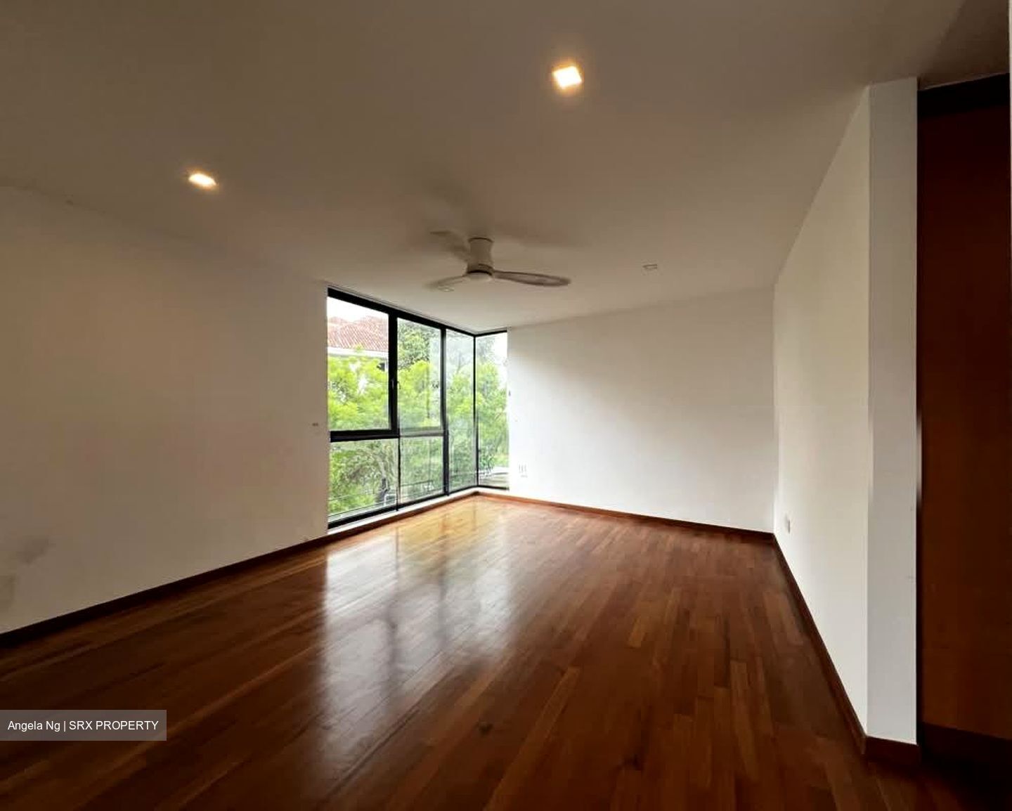 Duchess Avenue (D10), Semi-Detached #572015241